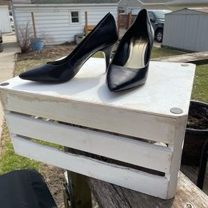 Black Leather BCBGeneration BG-OLLEE pointed heels